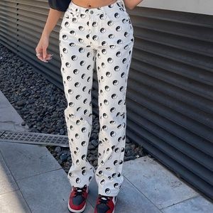 Yin’s Yang straight legged jeans